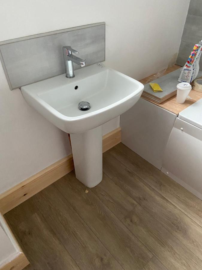 Lovely, Recently Refurbished Four Bedroom House.. Londres Exterior foto